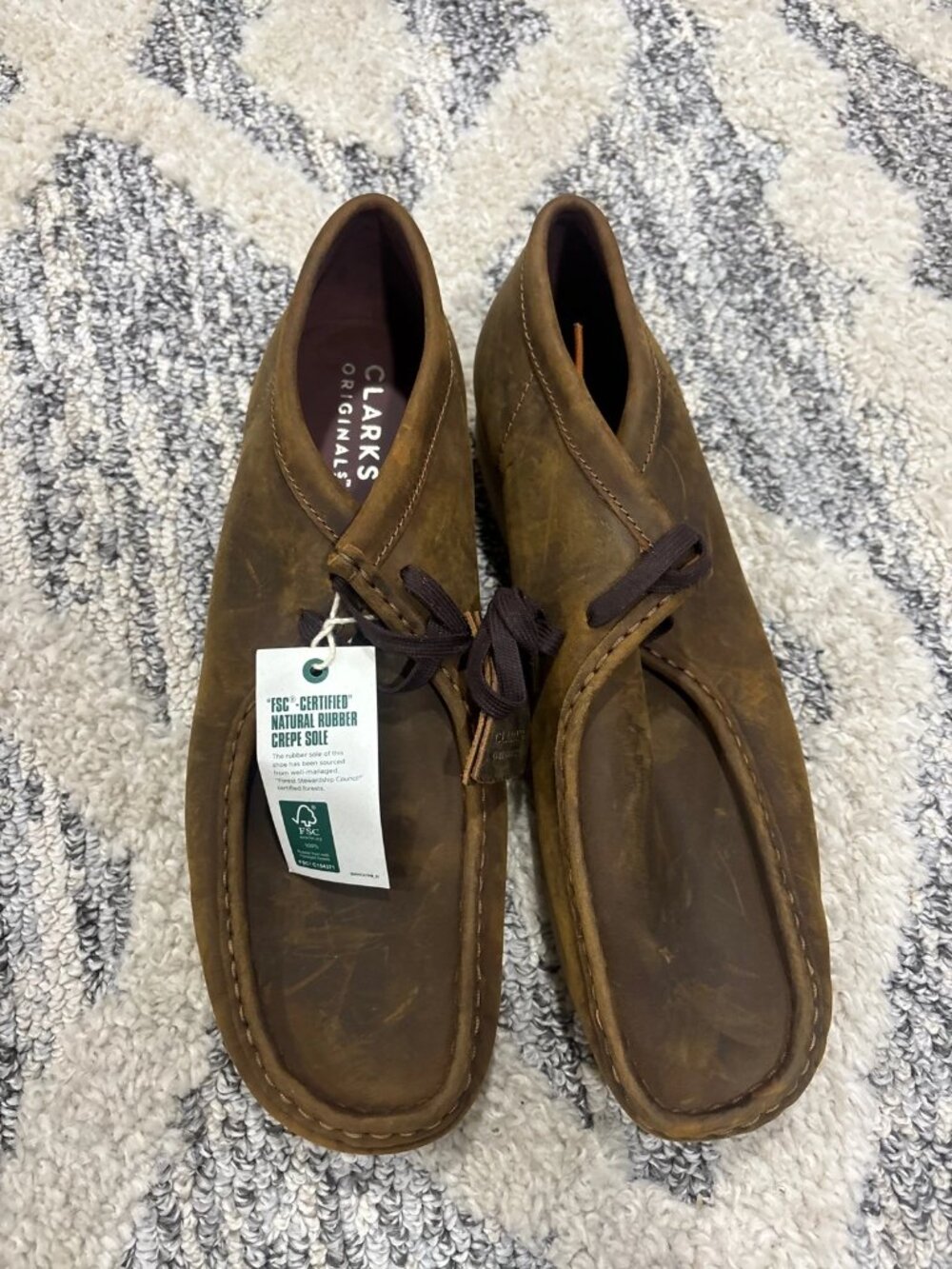 Clarks Wallabee Men's Tan Suede Chukka Boots